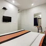 Hotel S B Inn - Near New Delhi Railway Station Paharganj