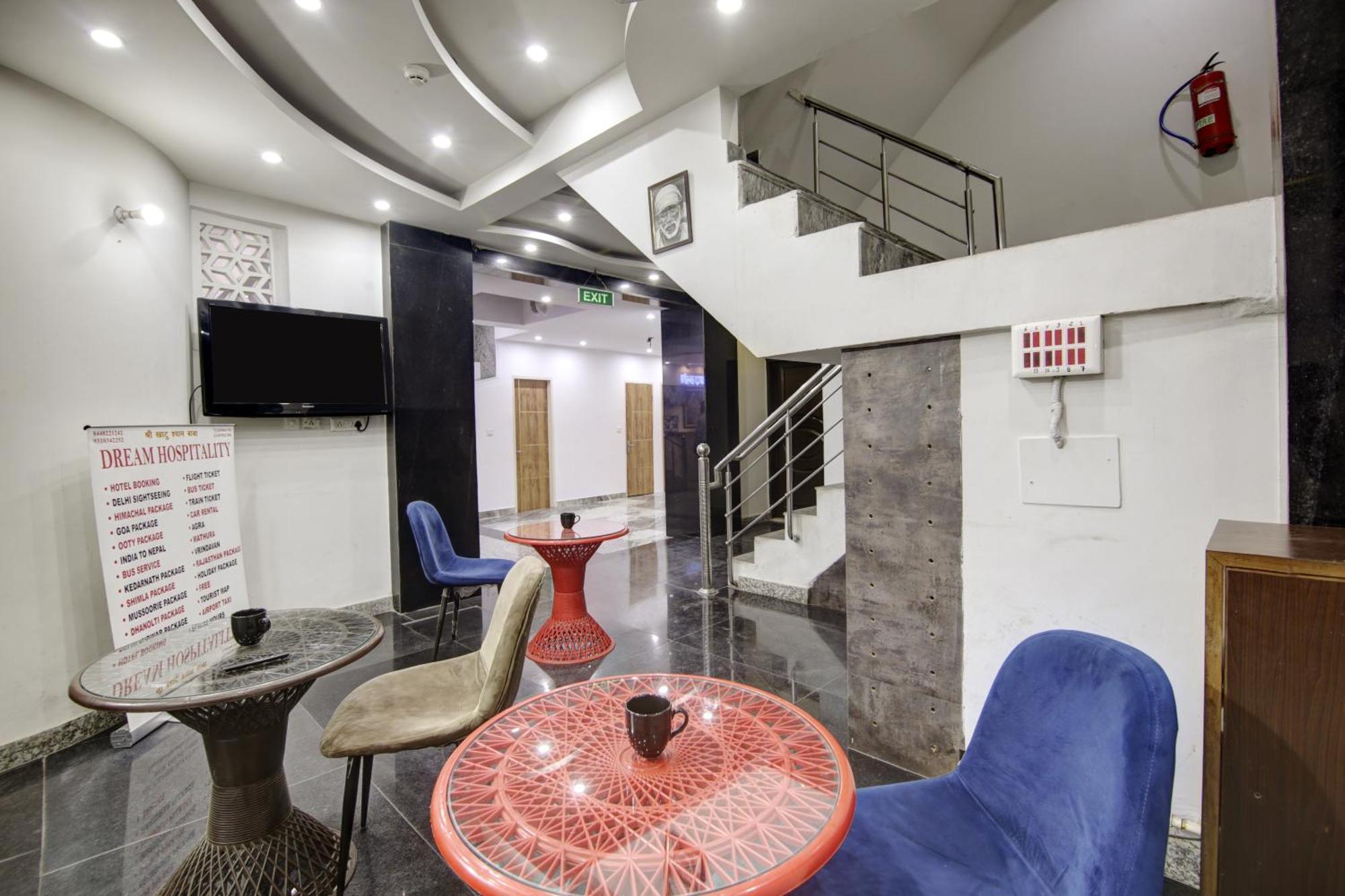 S B - Near Railway Station Paharganj 4*