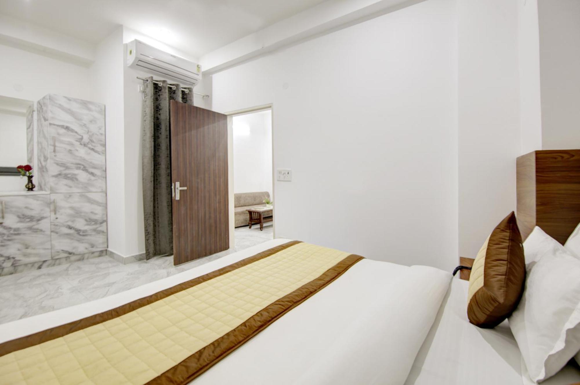 S B - Near Railway Station Paharganj